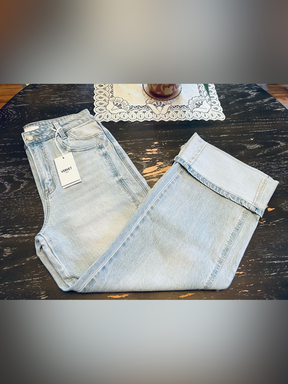 NWT beautiful and well made Vervet size 7 or 28 cuffed jeans. - Picture 7 of 16